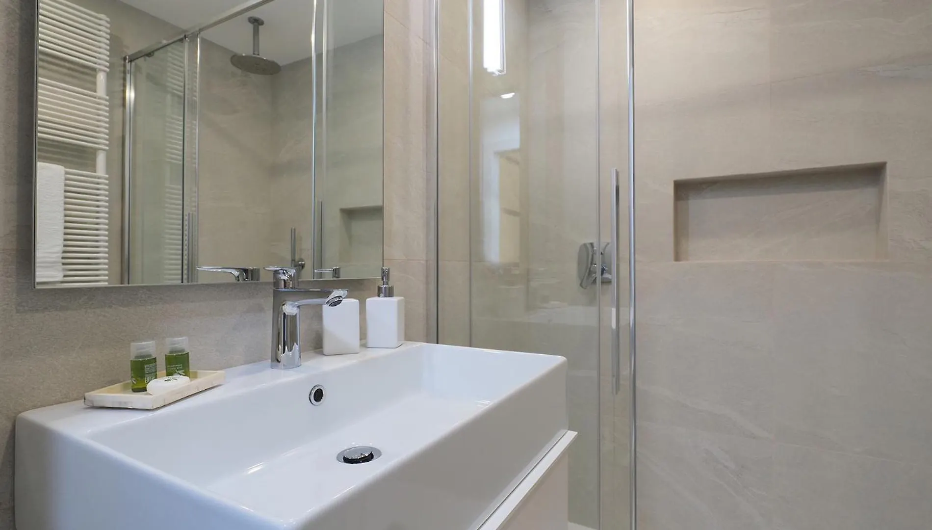 Contempora Apartments - Loft Via Podgora, 3 Milán