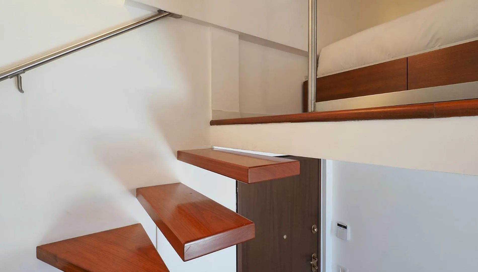 Contempora Apartments - Loft Via Podgora, 3 Milán