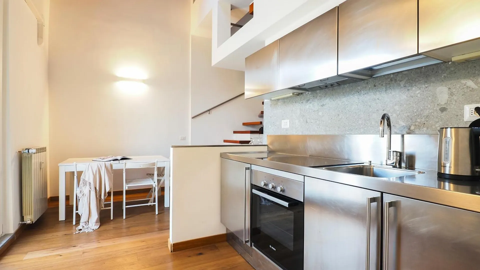 Contempora Apartments - Loft Via Podgora, 3 Milán